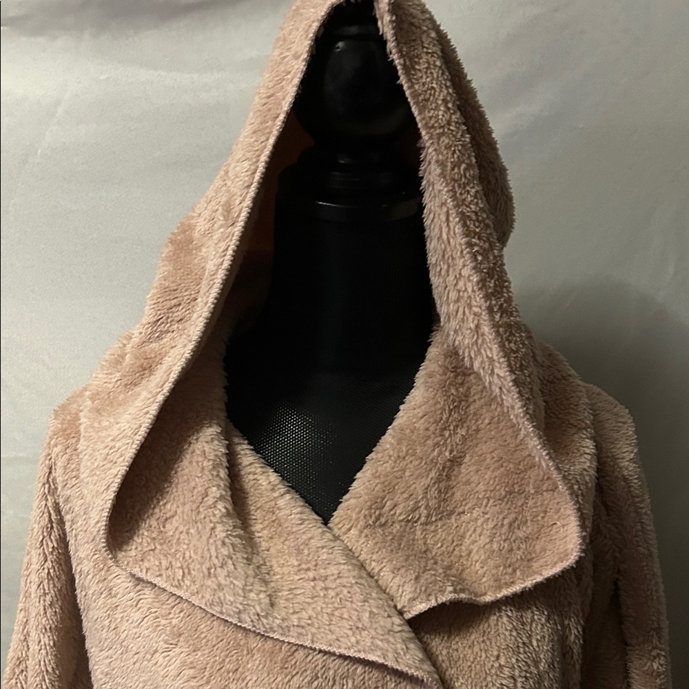 Cozy Pink Hooded Women's Jacket - Picture 2 of 6